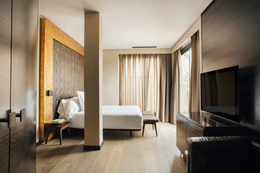 Hotel Bagues, a Small Luxury Hotels of the World