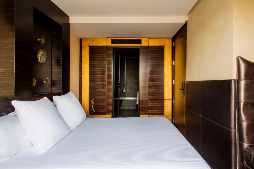 Hotel Bagues, a Small Luxury Hotels of the World