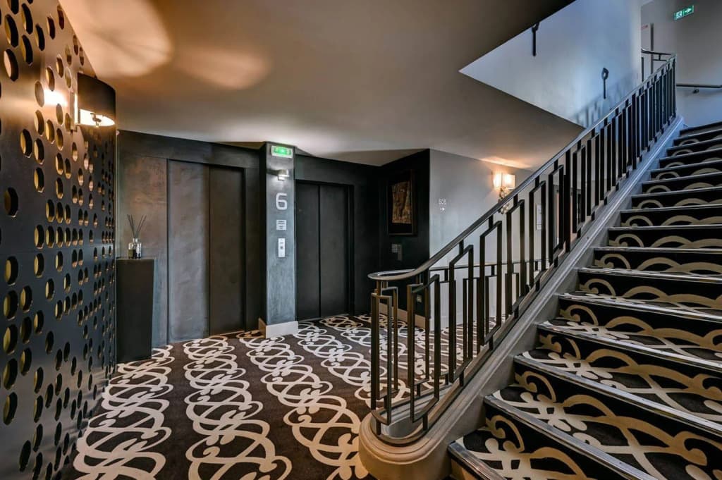 The One Alma Paris