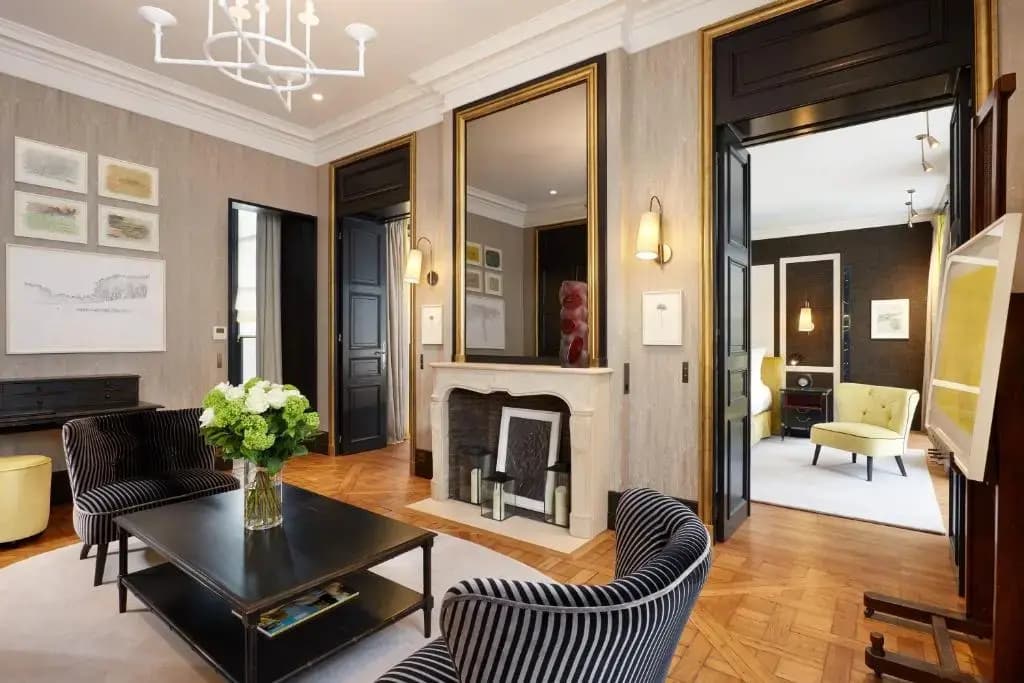 Pavillon de la Reine & Spa, Place des Vosges