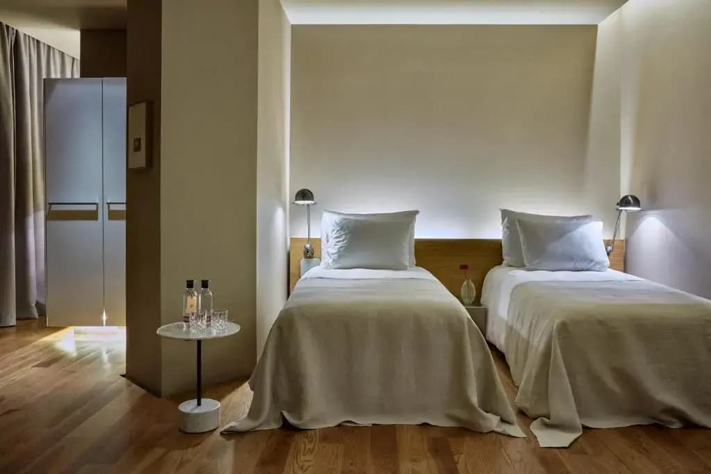 Sir Victor Hotel