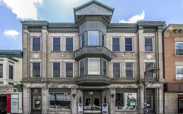 Destination Stays Quebec City II