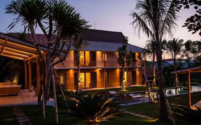 Luxury 5 Bedroom Villa With Private Pool, Bali Villa 2022