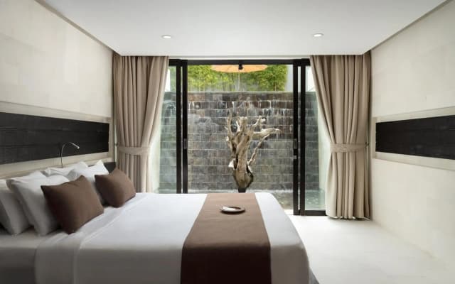 eqUILIBRIA SEMINYAK