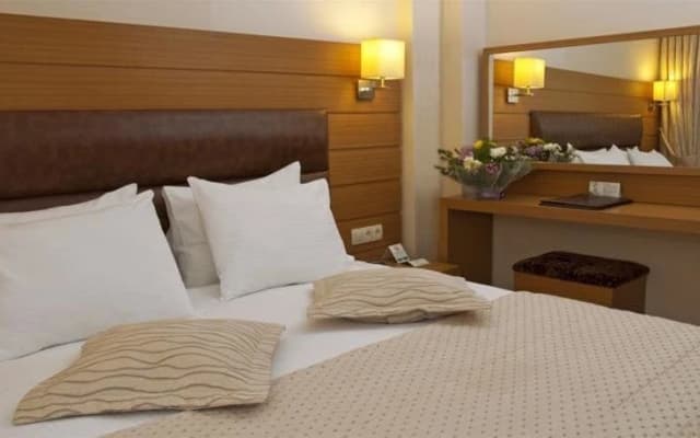 Grand Abant Hotel And Congress Center