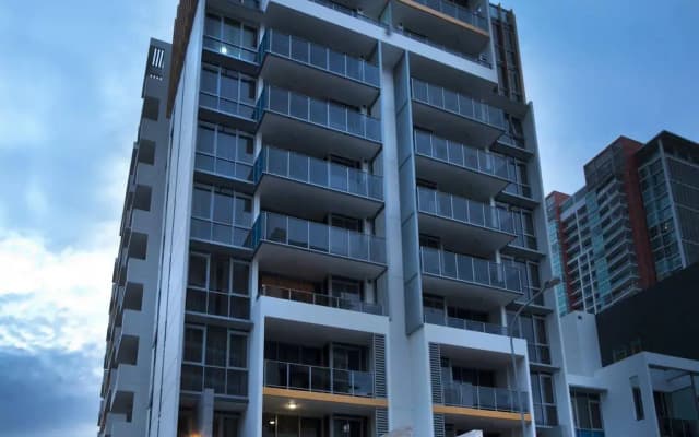 Meriton Suites Southport, Gold Coast