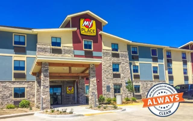 My Place Hotel - Davenport/Quad Cities IA