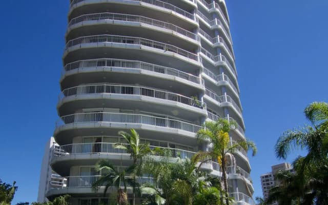Surfers Mayfair Apartments
