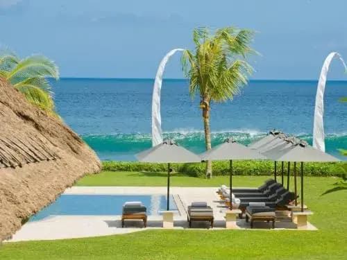 Villa Atas Ombak