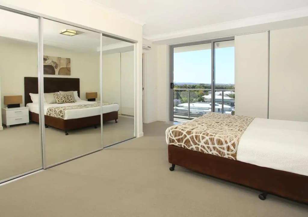 Signature Waterfront Apartments