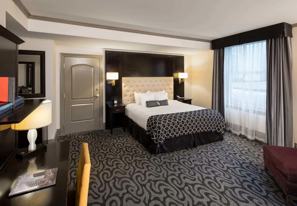 Hotel Blackhawk, Autograph Collection