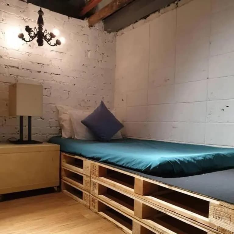 Books & Beds