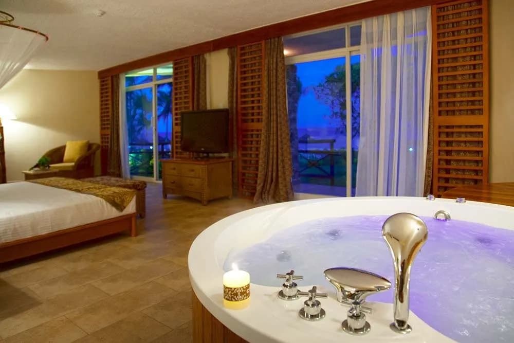 Ledger Plaza Bahari Beach